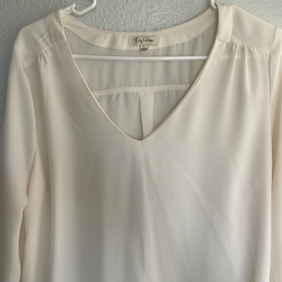 NWT LILY WHITE SIZE LARGE CREAM COLOR TOP - Picture 2 of 4